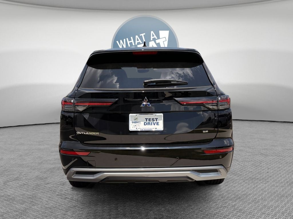 2026 Mitsubishi Outlander SE