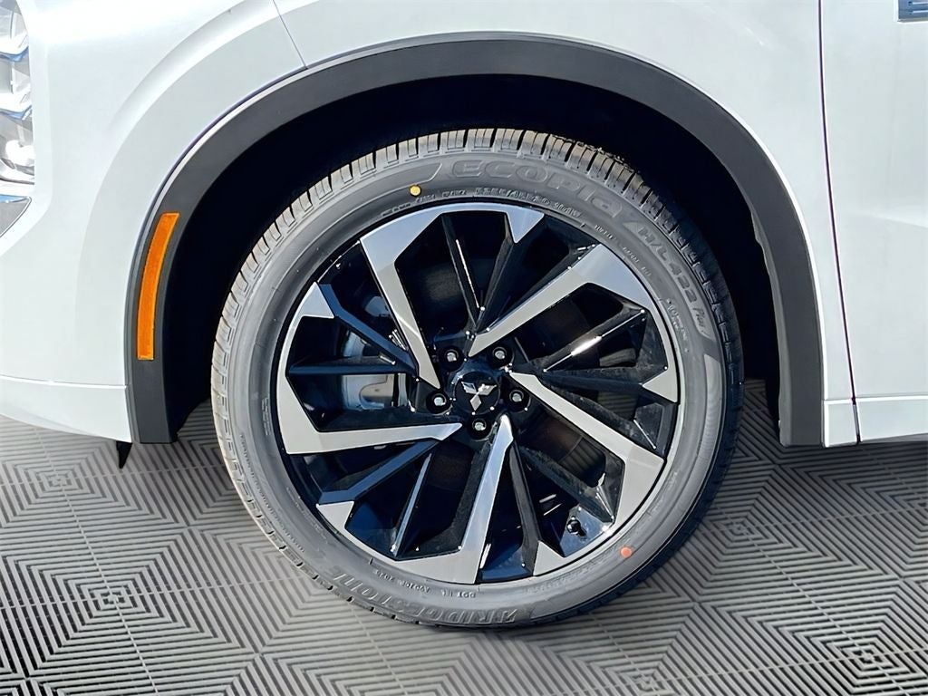 2025 Mitsubishi Outlander PHEV SEL