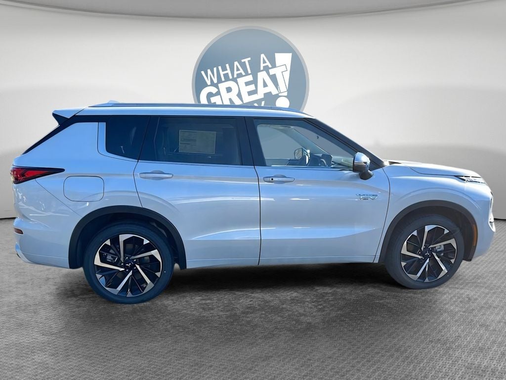 2025 Mitsubishi Outlander PHEV SEL