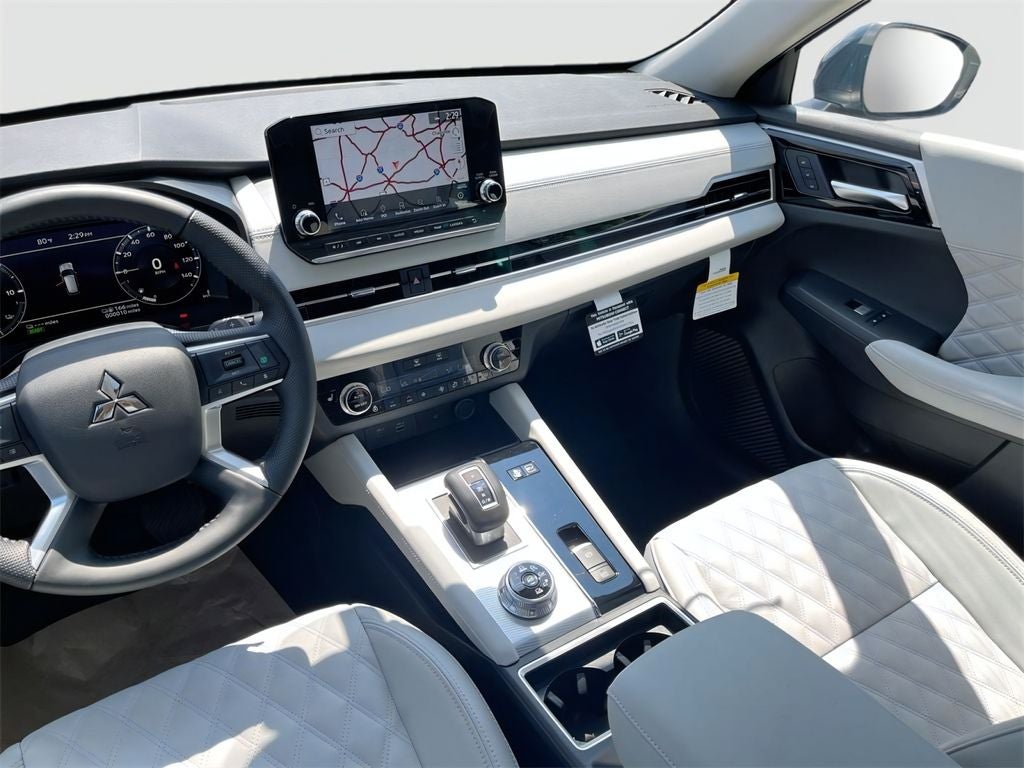2025 Mitsubishi Outlander PHEV SEL