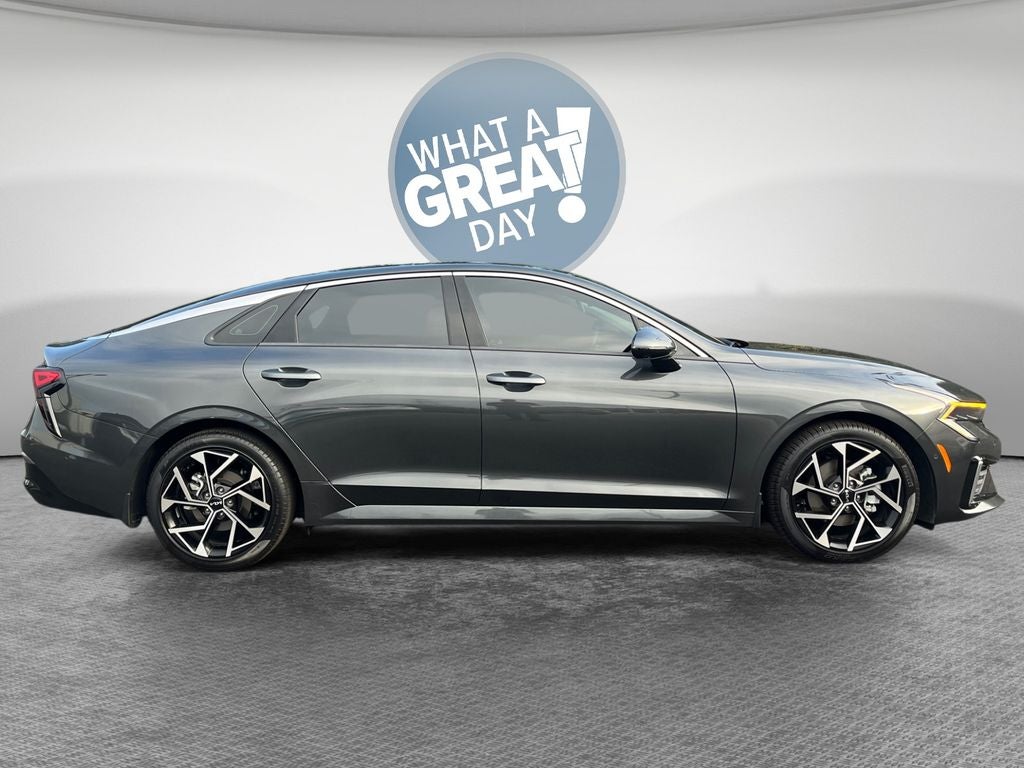 2025 Kia K5 EX