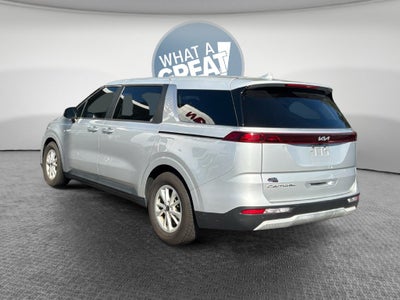 2022 Kia Carnival LX