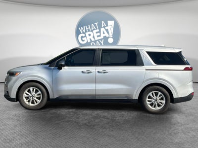 2022 Kia Carnival LX