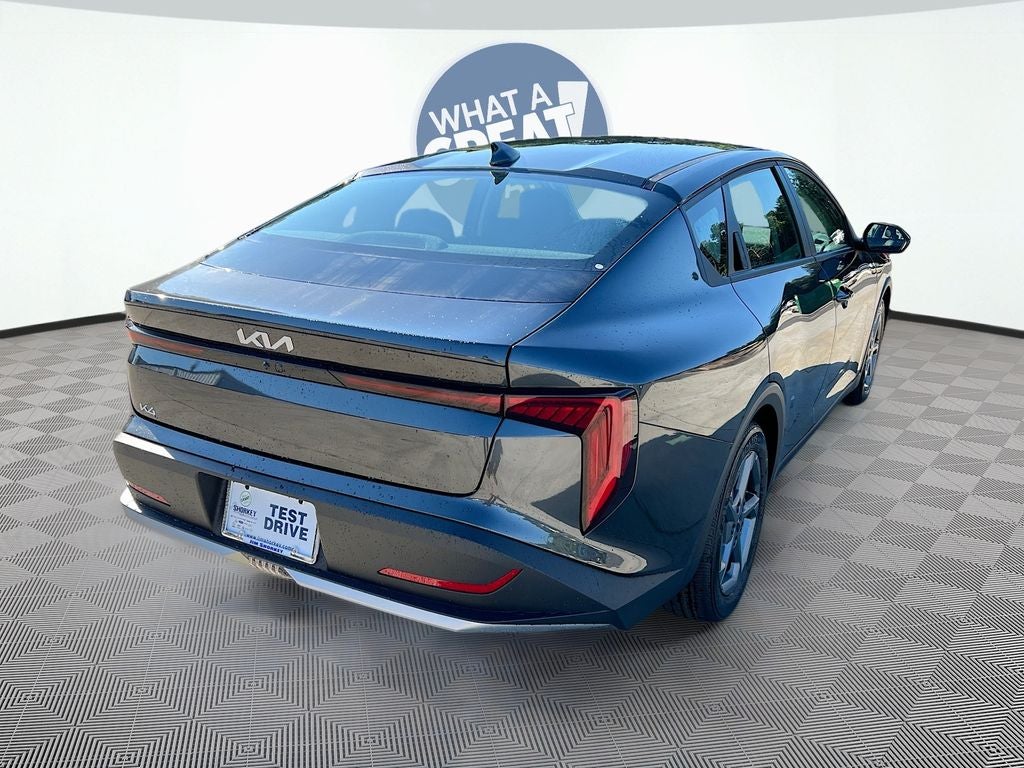 2026 Kia K4 LXS
