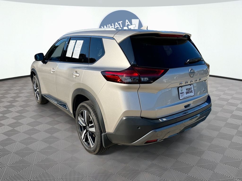 2022 Nissan Rogue SL