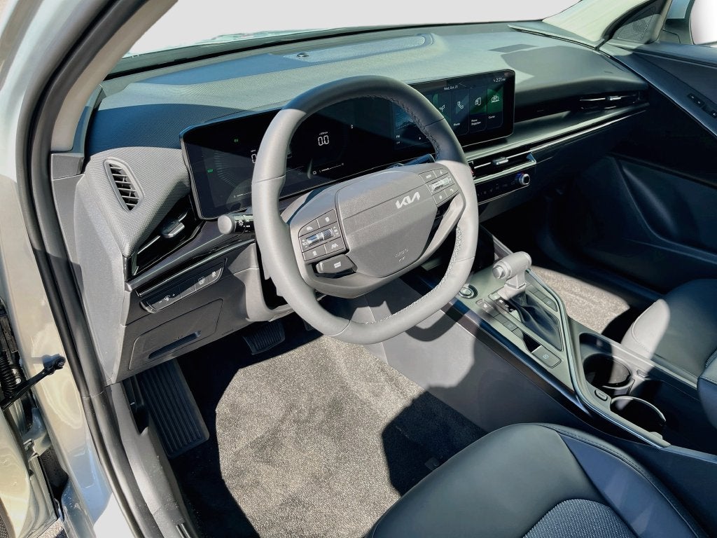2027 Kia Niro LX