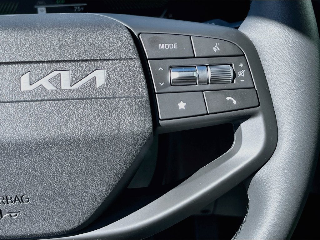 2027 Kia Niro LX