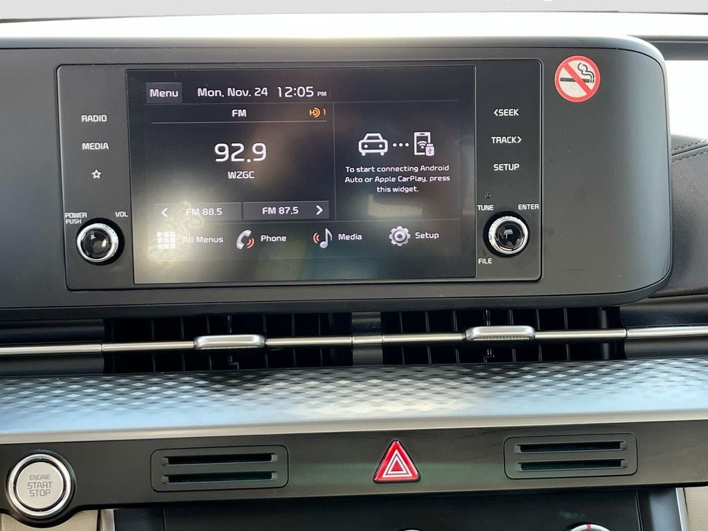 2024 Kia Carnival LX