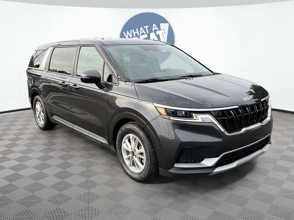 2024 Kia Carnival LX