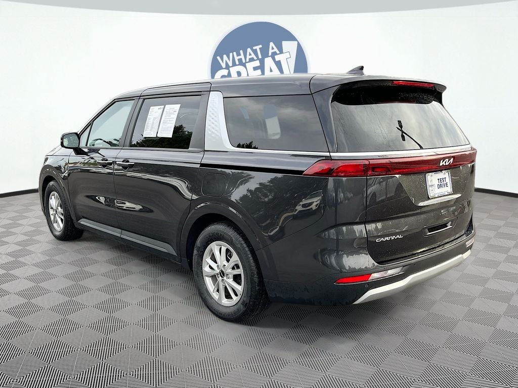 2024 Kia Carnival LX