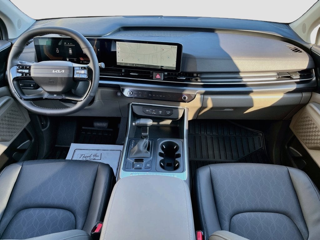 2027 Kia Carnival LXS