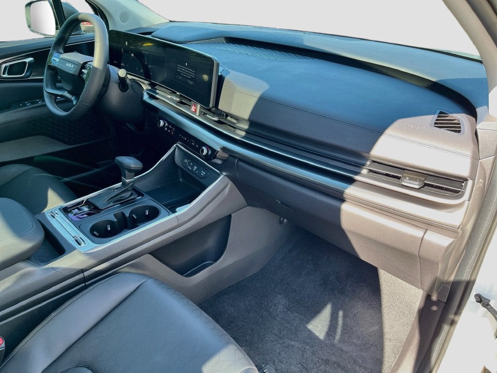 2027 Kia Carnival SX