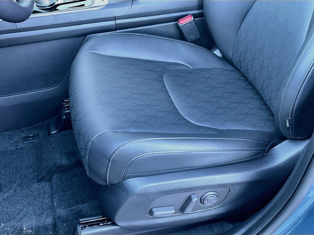 2027 Kia Carnival Hybrid SX