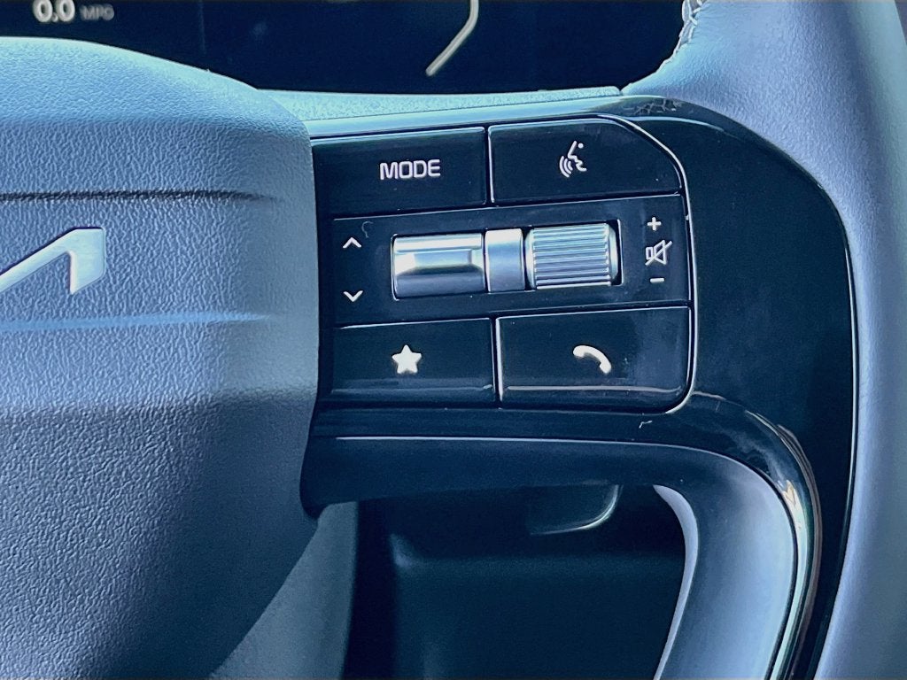 2027 Kia Carnival Hybrid SX